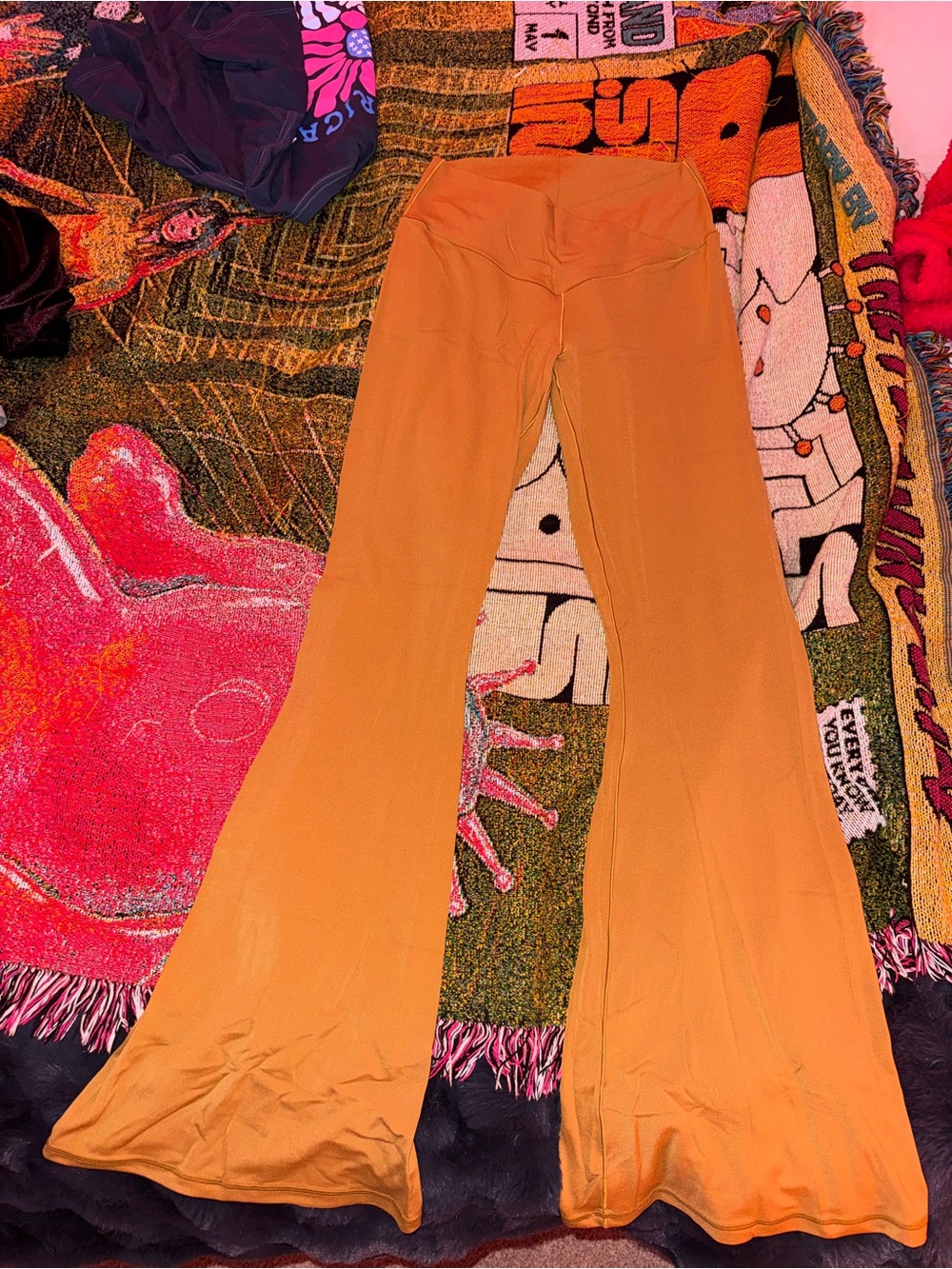 Aerie High-Waist flare leggings in Mustard Yellow